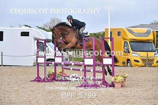 BPP_5799 - CLASS 24 SUN Senior British Novice/ 90cm Open