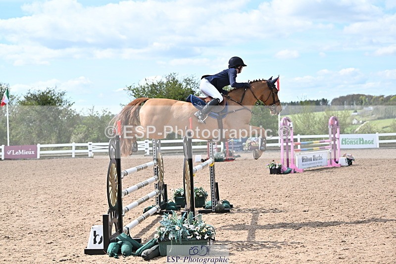 240418A-135830-03667 - Cls 13, 1 Star Bronze Tour 1.10m