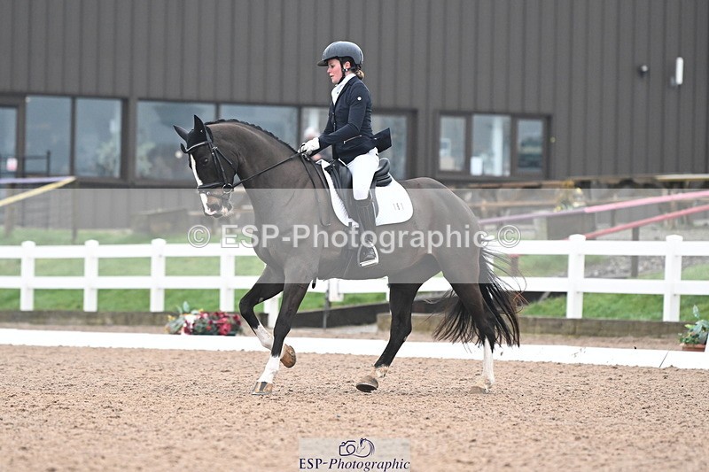 240217A-114404-02404 - 161-Katie.Warner-Active.Nuvalari