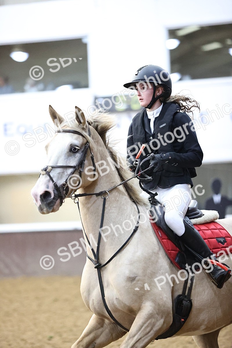 SBM_002390 - Class 8 - Clear Round 80cm