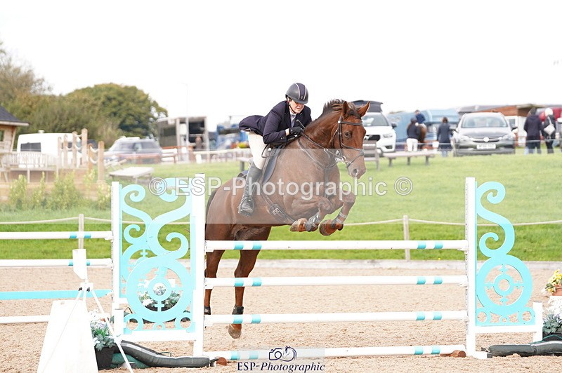 241004A-150606-00882 - Fri 04 Snr Fox & 1.20m Open