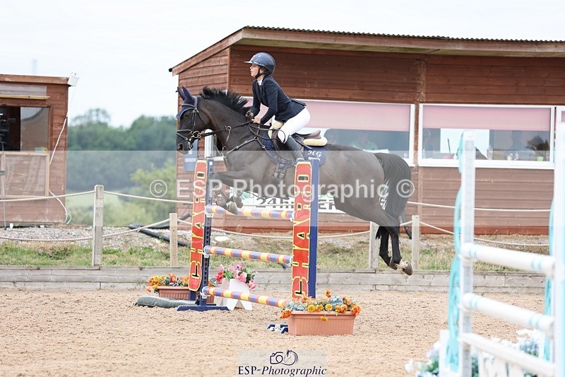 250629-131707-12055 - Cls 28 Pony Foxhunter Jump Offs & Presentations