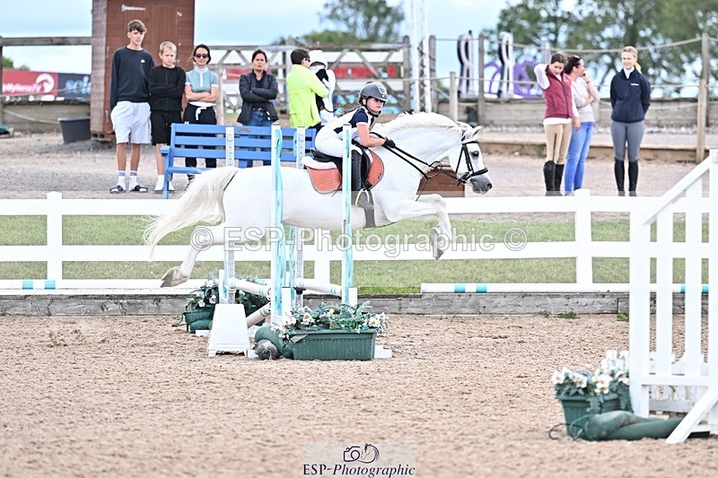 250729-145709-00046 - Clear Round and 60cm