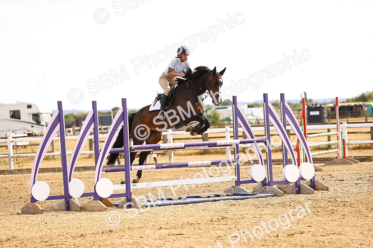 SBM_001596 - Class 6 - Senior Newcomers 1.10m