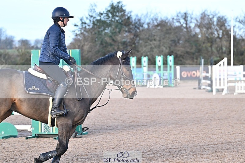 251126-100923-00119 - Cls 0 + 1, Clear Round, British Novice and 90cm