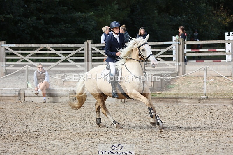 250829A-104139-01189 - Cls 7 British Novice and 90cm