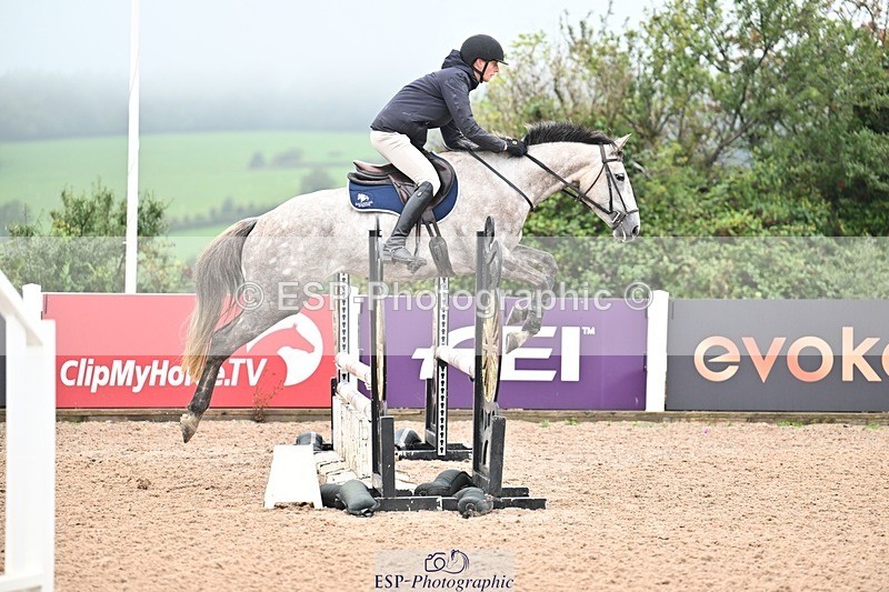 250917-100525-00007 - Clear Round