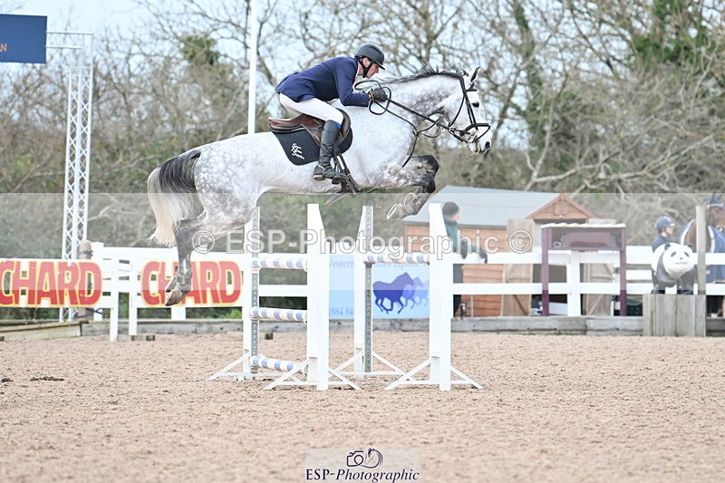 231208A-135436-01035 - Cls 6 Foxhunter & 1.20m Open