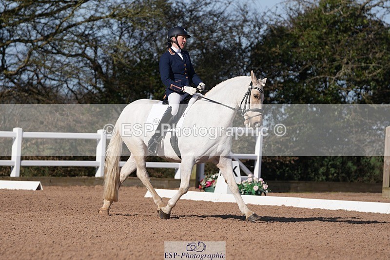 260214-113756-03702 - 025-Louisa.Julie.Brend