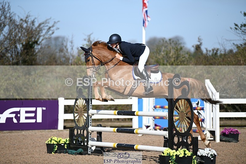 250330-100130-05962 - Cls 32 British Novice and 90cm