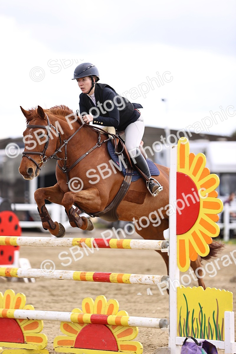 SBM_003957 - Class 17 - Senior Newcomers - 1.10m