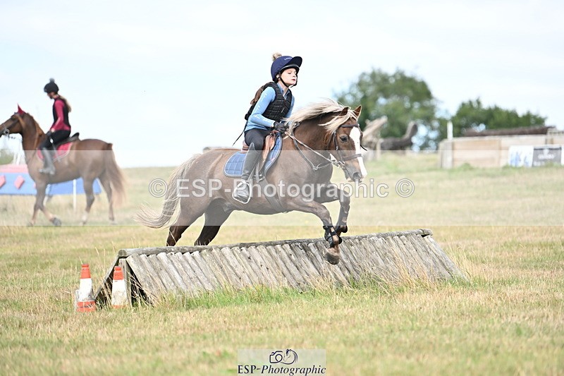 250821B-112705-00304 - Group C - Laraine