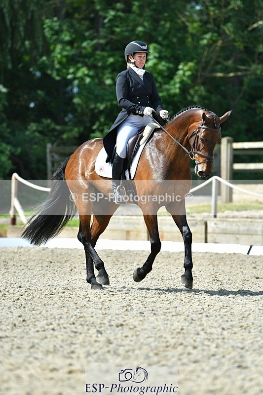 230525-103752-03936 - 414-L_E_B_LIAS_JEWEL-Jonelle_Price-DR