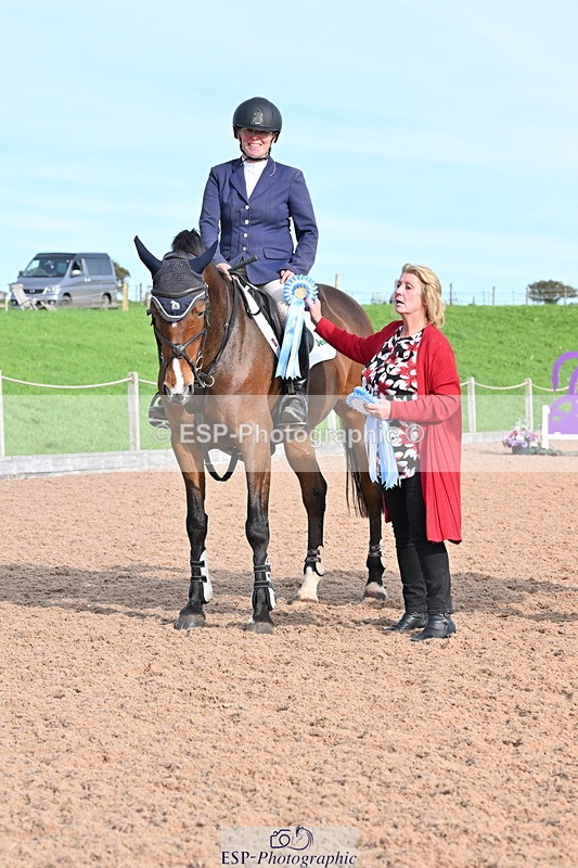231015A-150437-08625 - Cls 31 Blue Chip B&C Jump Off and Presentations