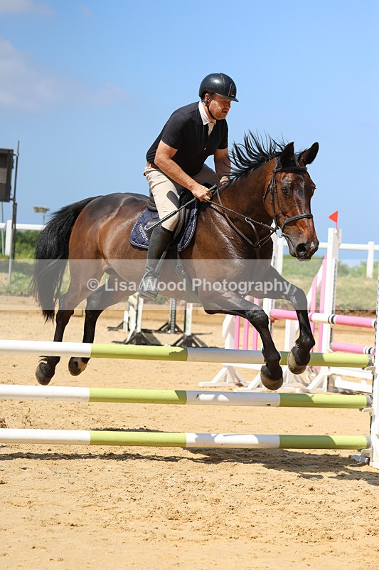 3E7A9756 - Class 8: Senior 80cm