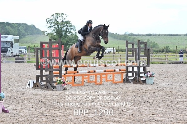 BPP_1290 - CLASS 10 SAT Senior BritiNovice/ 90cm Open