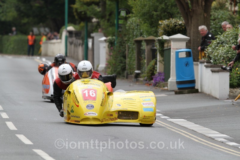 Gordon Shand & Phil Hyde - Sure Sidecar Race 2