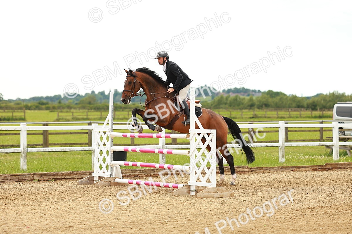 SBM_002147 - Class 4 - Senior Newcomers - 1.10m
