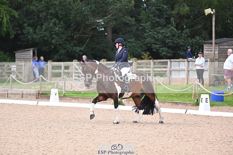 240809-102728-00196 - 112-Caroline.Hutchens-Clogorrow's.Socky