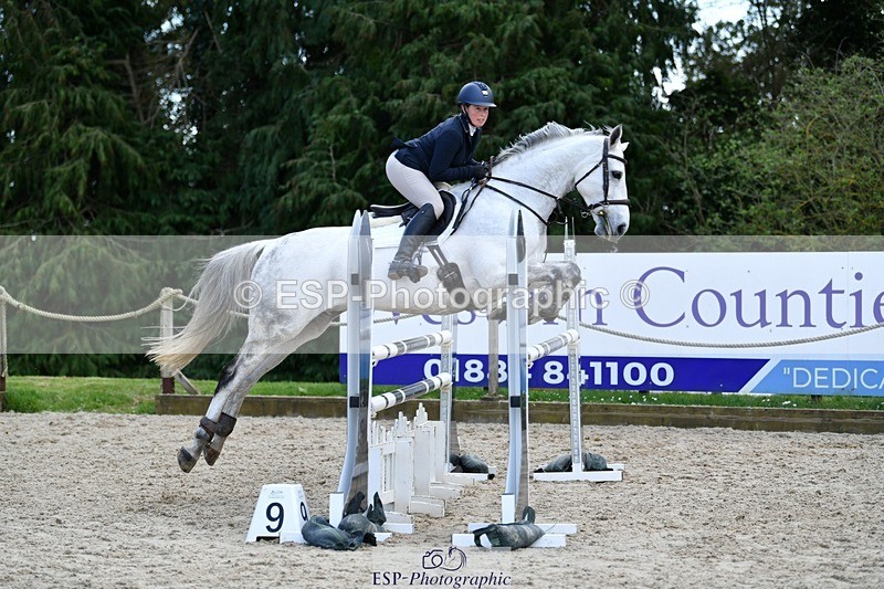 240324-123530-02597 - Cls 9 Snr 1.05m Open