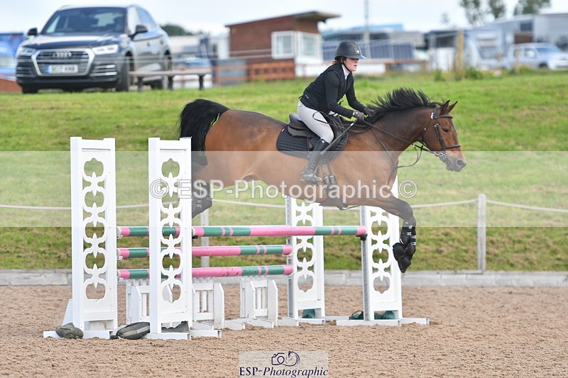 240609A-112847-04582 - Cls 17 Snr 1.05m Open