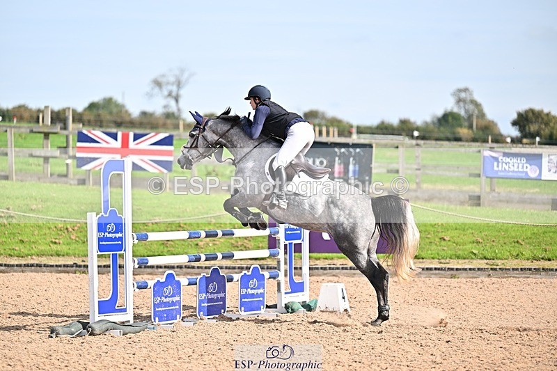 251001-135055-00407 - Cls 4 Newcomers and 1.10m Open