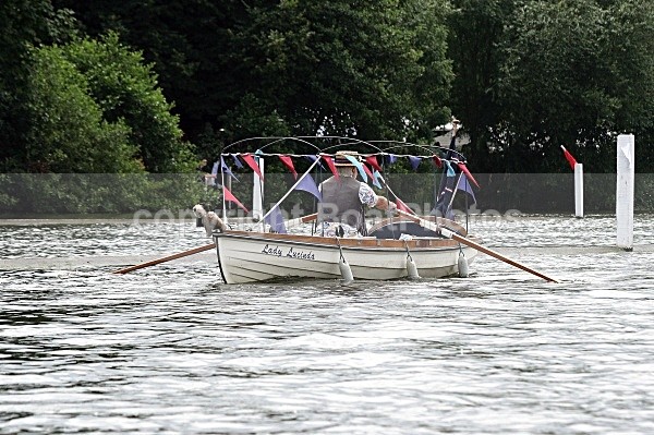 090704 LADY LUCINDA IMG_0428 - HENLEY REGATTA  SATURDAY 4th JULY 2009