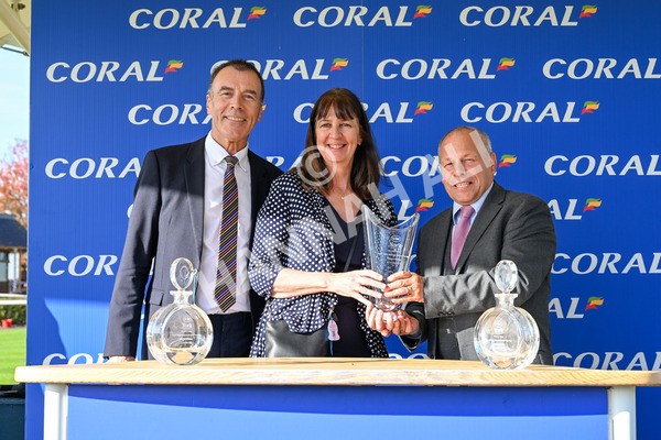 111025-Race 3-Laazm-0465 - Race 3 Coral 'Daily Reward Shaker' For Free Nursery Handicap at York