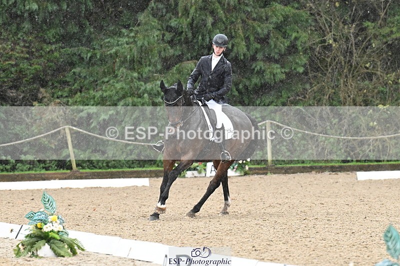 251023A-121055-02168 - B-142-Harry.Hodge