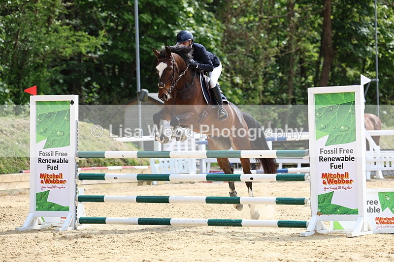 3E7A7156 - Class 7: Senior Newcomers/1.10m open