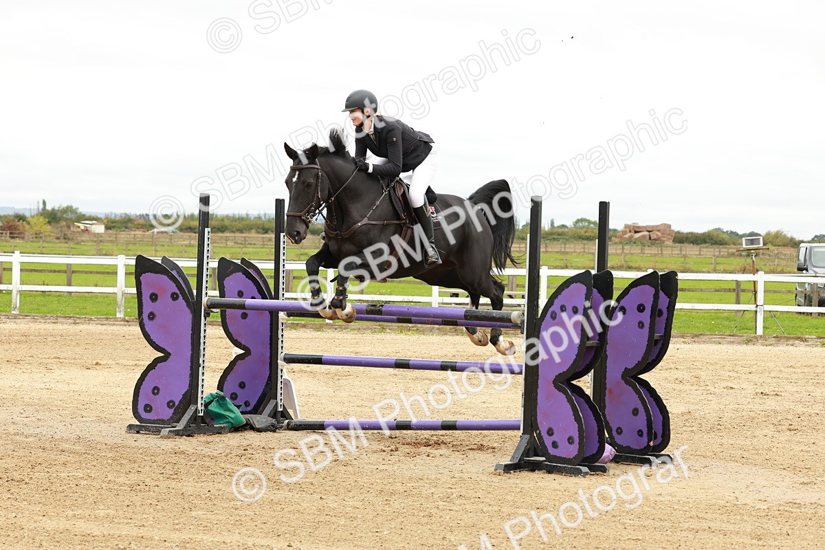 1I0A7957 - Class 5 - Senior Foxhunter 1.20m