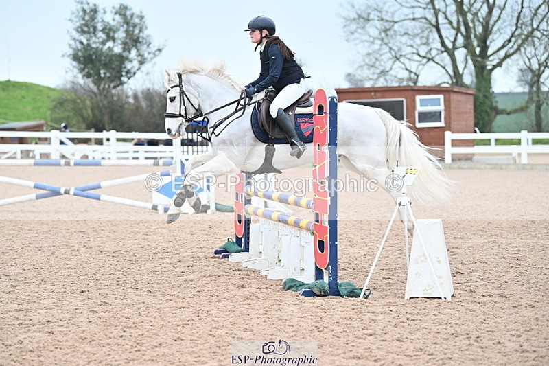 240128A-110941-00444 - Cls 3 Pony Discovery and 90cm Open