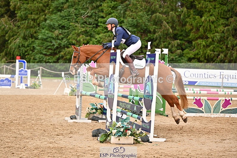 251026A-171729-27007 - H-654-Philippa.Skelton