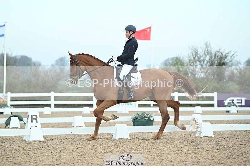 250403-084901-00406 - 034-Alejandro.Farina-Davian.Hit