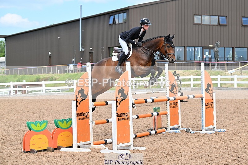 240605A-141451-00674 - Cls 4 Newcomers and 1.10m Open