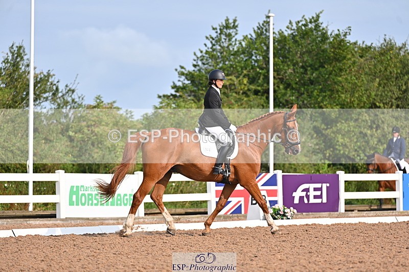 240817A-092152-06585 - 128-Kate.Lewis-Freeloader