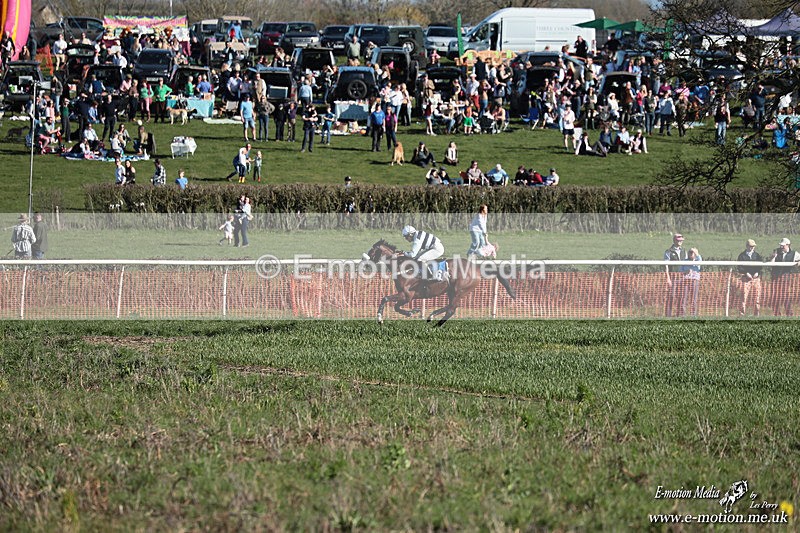 PtP 210326 572 - VWH Cirencester Races 21/03/26