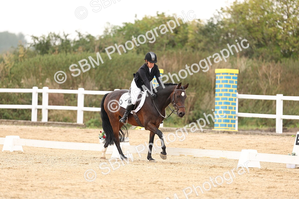 SBM_01718 - Class 9 - Novice 27 Champs