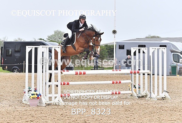 BPP_8323 - CLASS 19 SAT CLASS 19 SAT Senior Newcomers/ 1.10m Open