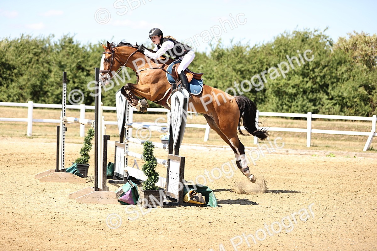 SBM_015232 - Class 16 - Senior foxhunter - 1.20m Open