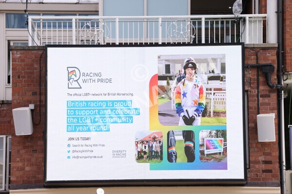 yr10062022r3-64 - Race 3 3.00pm British EBF supporting Racing with Pride Fillies' Handicap