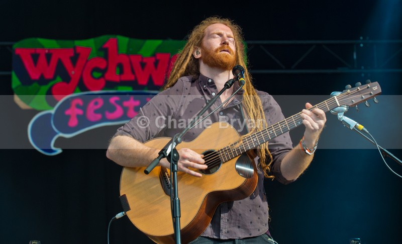Newton Faulkner - Wychwood Festival 2014