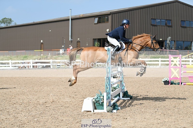 250725-162912-03930 - Cls 10 1.05m Amateur Quali