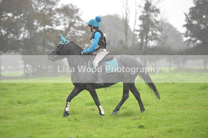 RAY_9240 - Class 1: 65cm: Ski Jump