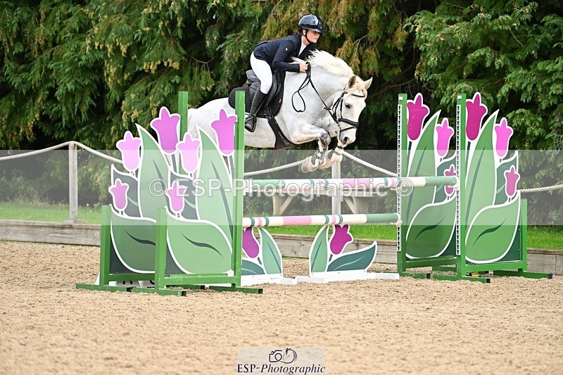 230930-122959-00494 - Cls 5 Pony Foxhunter & 1.10m Open