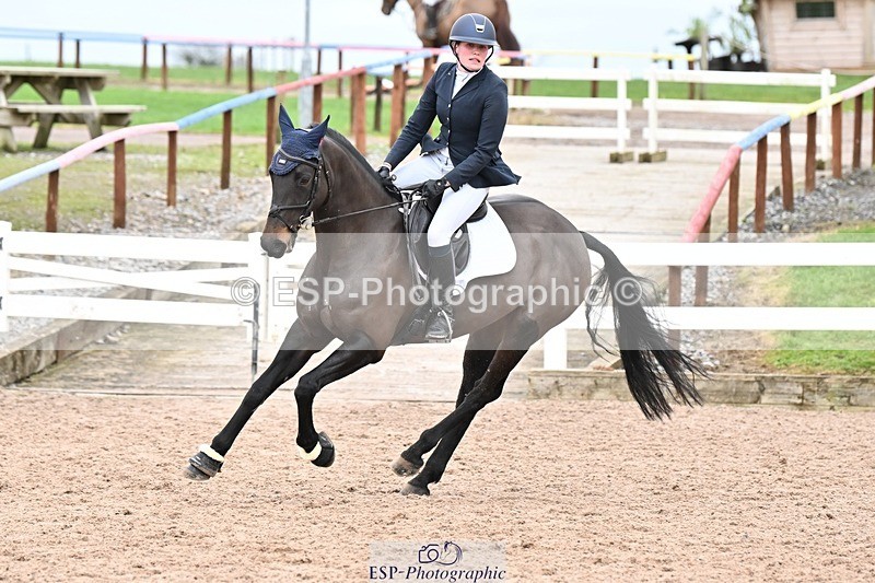 250112-134755-01569 - Cls 20 Newcomers and 1.10m Open