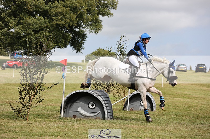 240825X-141210-34457 - 80cm XC 13.30 to 14.30