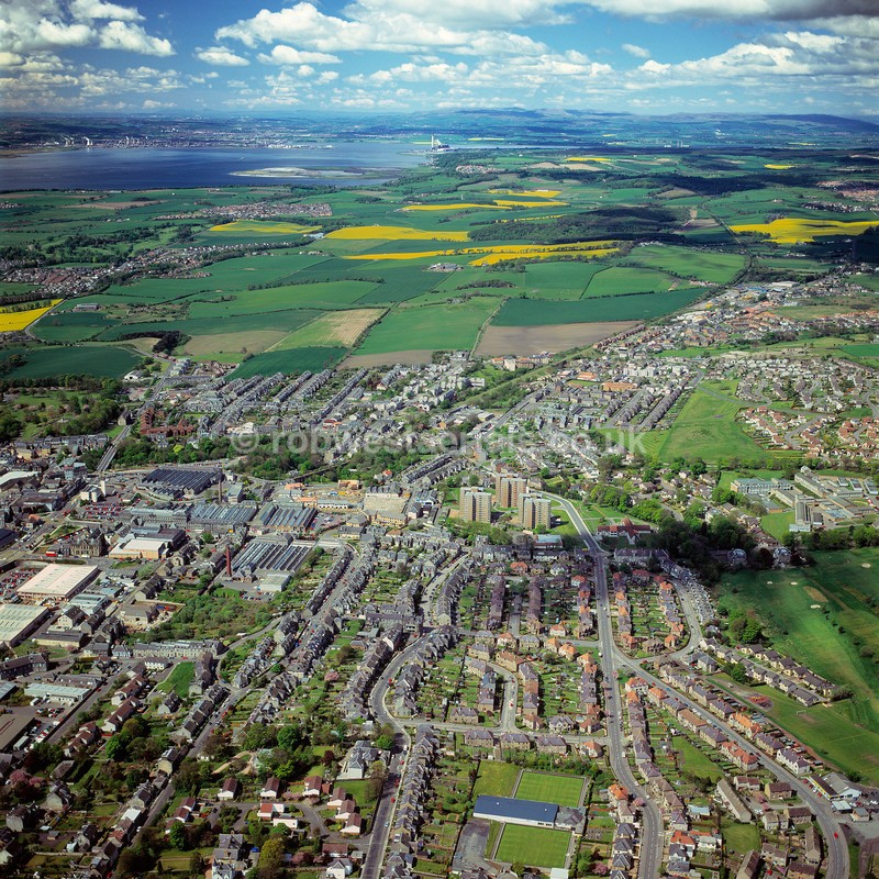 aerial pictures of Scottish cities towns of Scotland monuments attractions