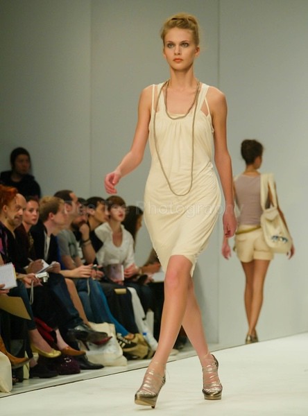  - FASHION