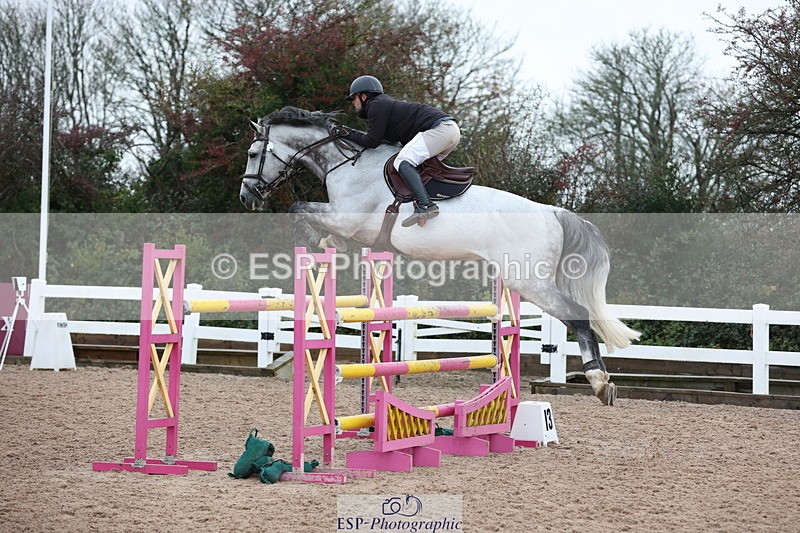 231112A-143008-04845 - Cls 21 Foxhunter & 1.20m Open